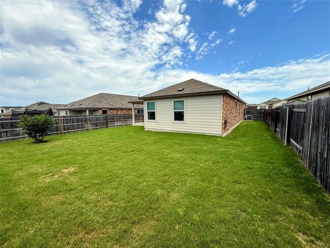 Building Photo - 5612 Bellissima Way