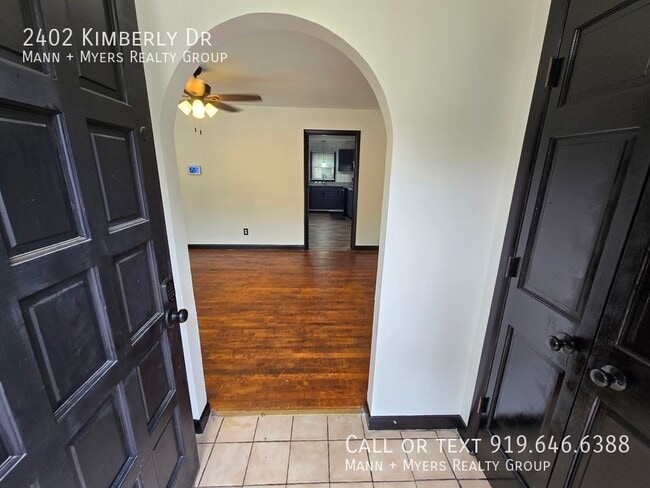 Building Photo - 2402 Kimberly Dr