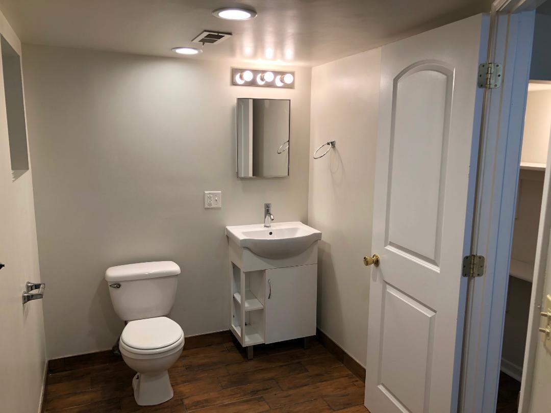 Building Photo - 1703 W Irving Park Rd