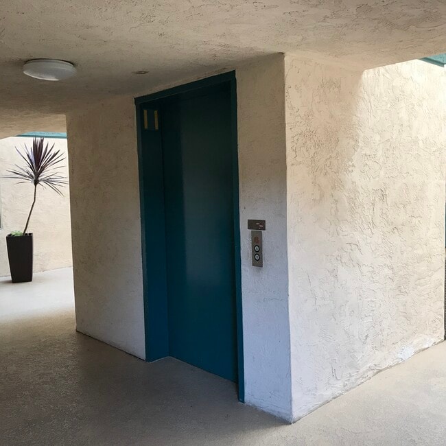 Building Photo - 3606 1st Ave