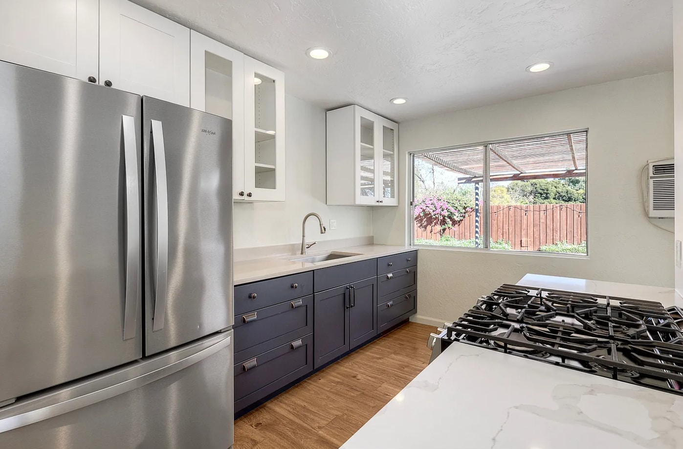 Building Photo - 2371 Berry St