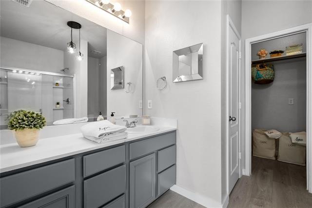 Building Photo - 1110 Greywood Dr