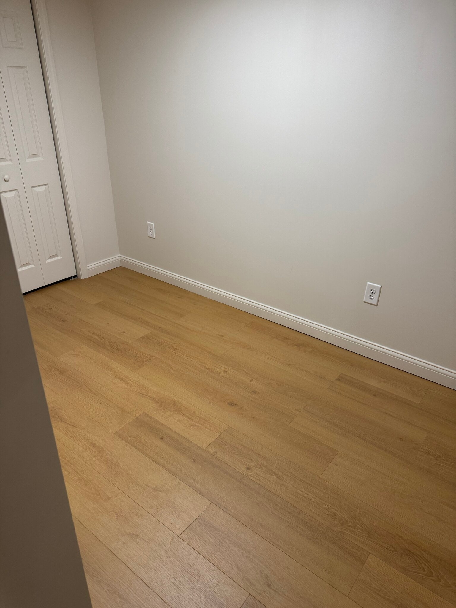 Building Photo - 418 N Broadway St