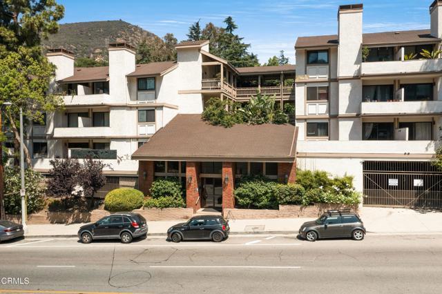 Building Photo - 3480 Barham Blvd