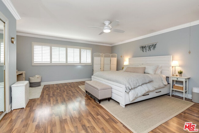 Building Photo - 4443 Saugus Ave