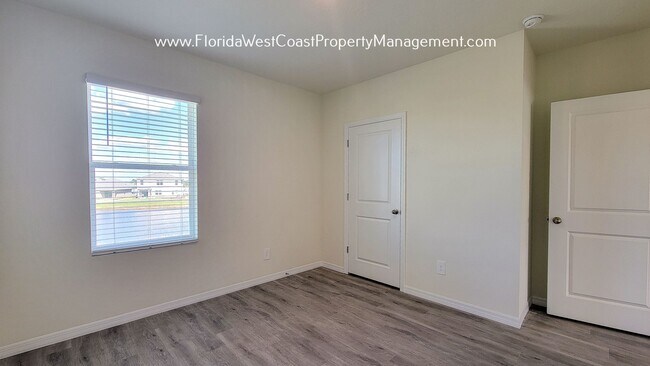 Building Photo - 5680 Woodland Sage Dr