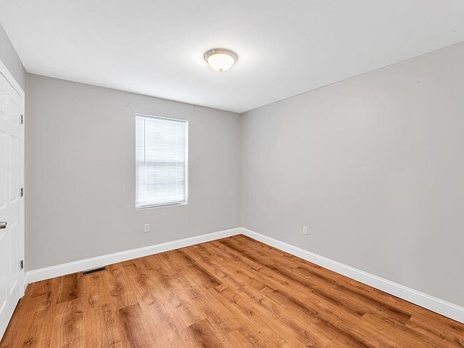 Building Photo - 65 Marietta St