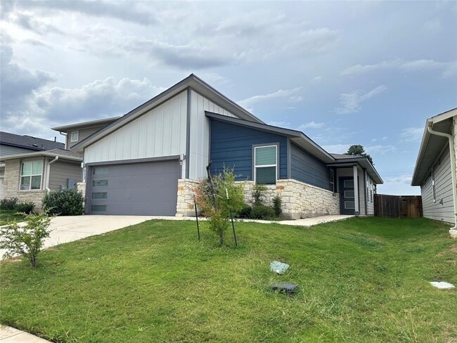 Primary Photo - 117 Cupreata Ln