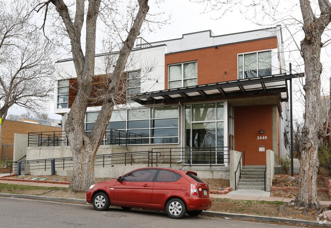 Building Photo - Juan Diego