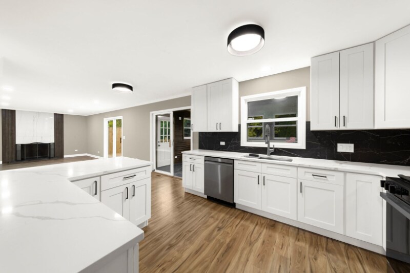 Building Photo - 990 Whitehall Way