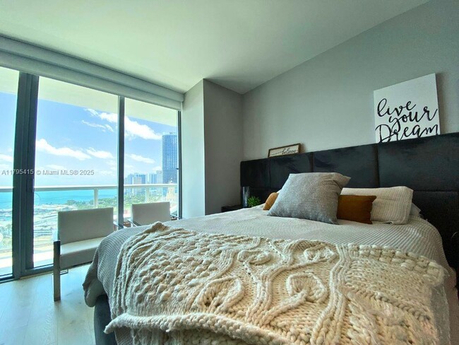 Building Photo - 888 Biscayne Blvd