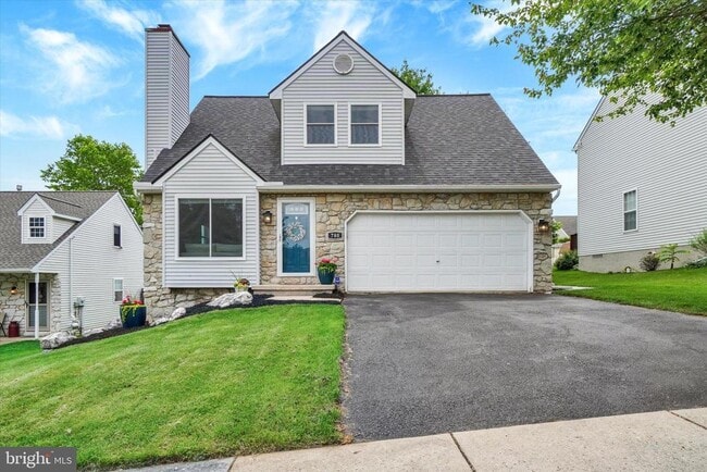 Primary Photo - 780 Blossom Hill Ln