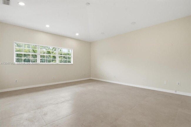 Building Photo - 8320 NW 167th Terrace