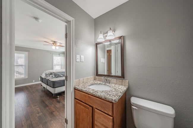 Building Photo - 6817 Fortune Rd