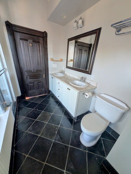 Building Photo - 1418 67th St