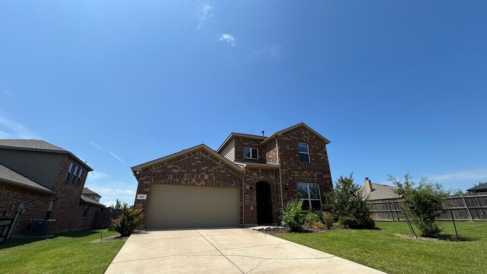 Building Photo - 400 Plum Ct