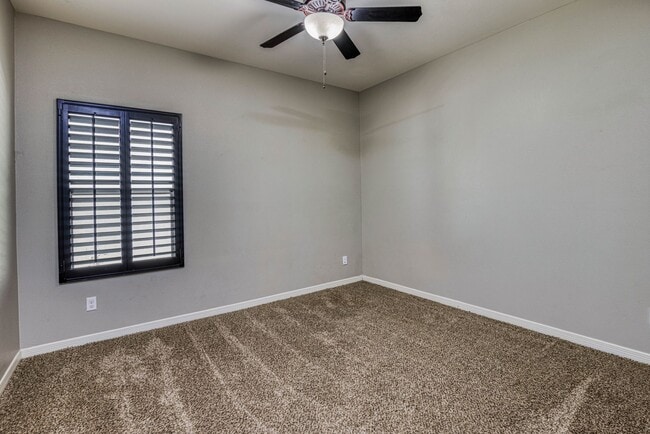 Building Photo - Beautiful East side House in Ventanas Subdivision