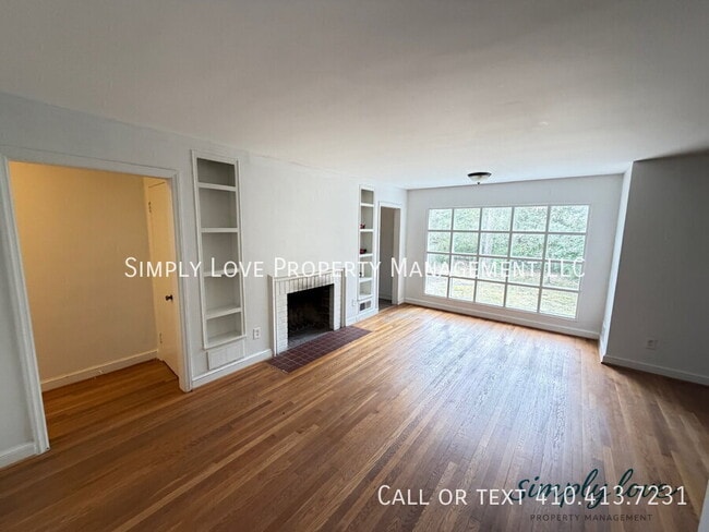 Building Photo - 4526 Albion Rd