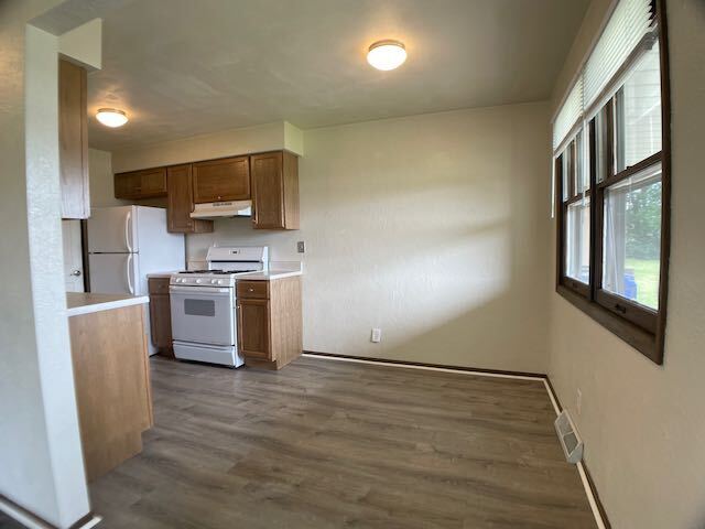 Building Photo - Duplex unit in Hanna City