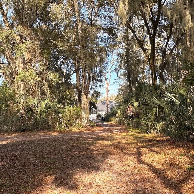 Building Photo - South End 3/2-Quiet, 2 bed/2 bath