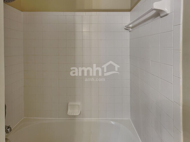 Building Photo - 42 Purple Finch Loop