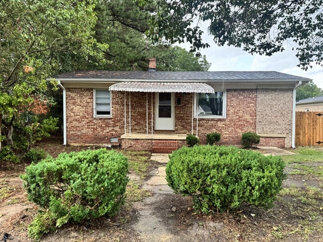 Building Photo - 107 Caswell St