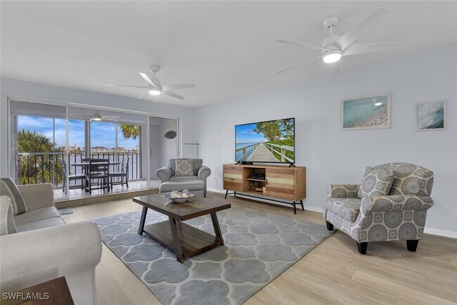 Building Photo - 9101 Vanderbilt Dr