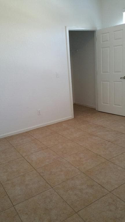 Building Photo - 3000 Laurel Park Ln