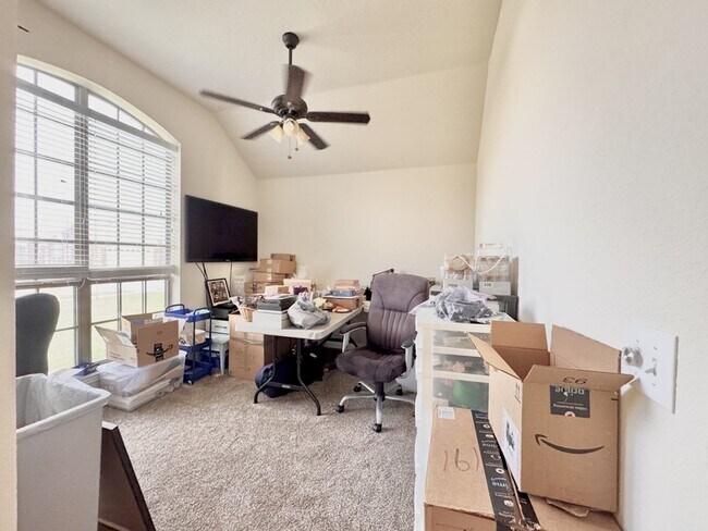 Building Photo - 4824 Olivia Ln