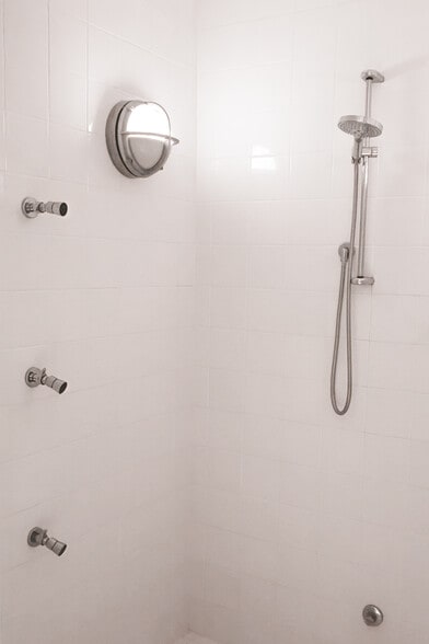 Building Photo - 3505 Ocean Front Walk