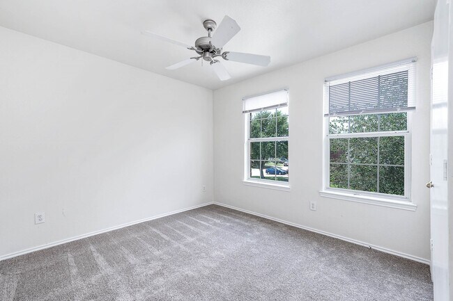 Building Photo - 4114 Heritagestone Dr