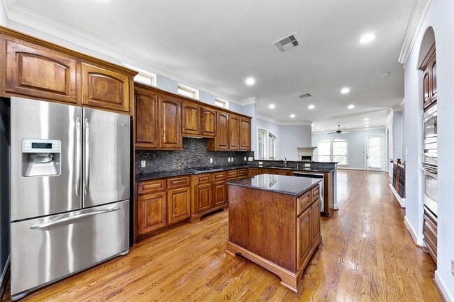 Building Photo - 3319 Bingham Manor Ln