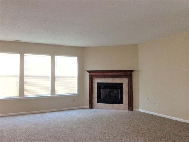 Building Photo - 5696 N Jamestown Dr