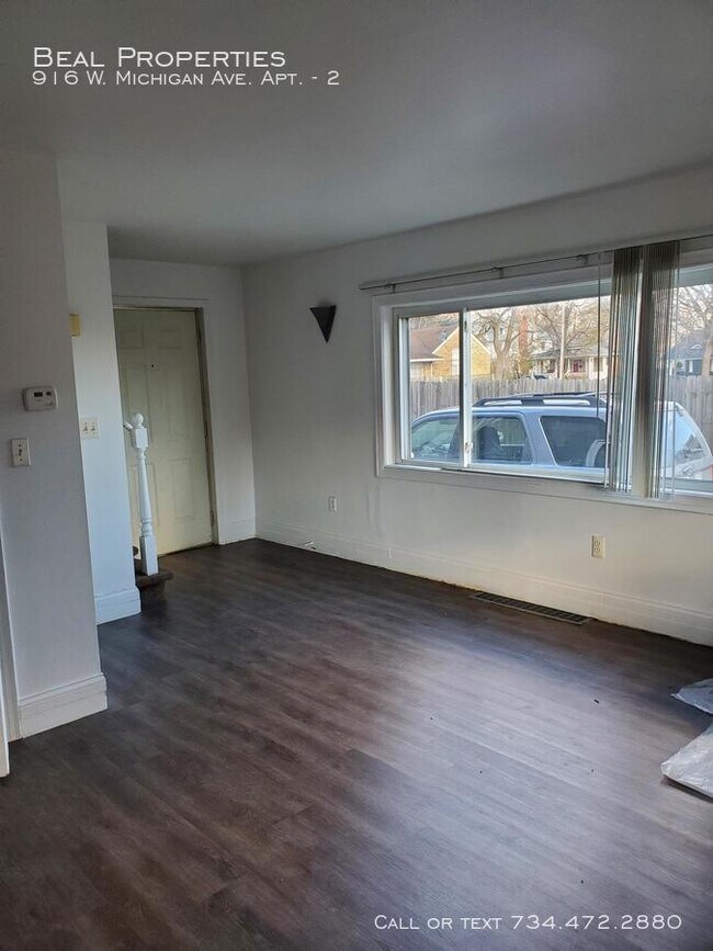 Building Photo - 916 W Michigan Ave