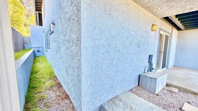 Building Photo - Sweet Two-Story Home with Amazing Views in Bonsall, Overlooking the San Luis Rey Downs Preserve!