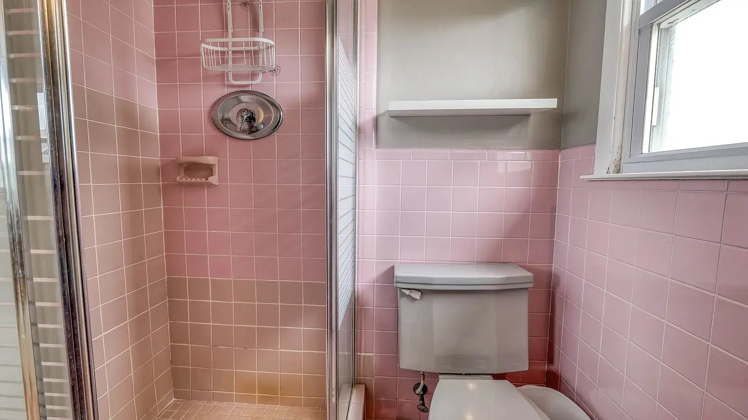 Building Photo - 108 S Newark Ave