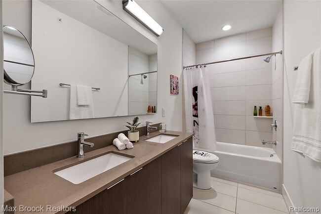 Building Photo - 284 Alfred St