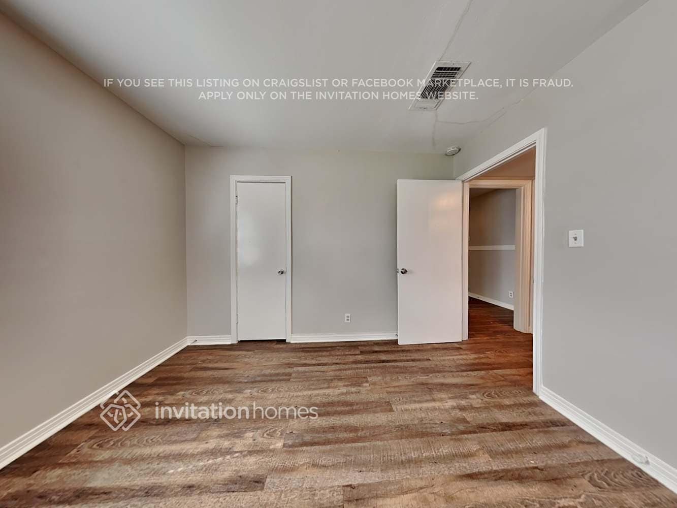 Building Photo - 4136 Winfield Ave