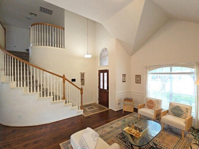 Building Photo - 16514 Bluff Springs Dr
