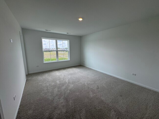 Building Photo - 14942 S McCarthy Cir