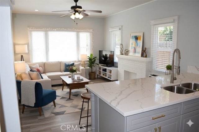 Building Photo - 552 W 22nd St