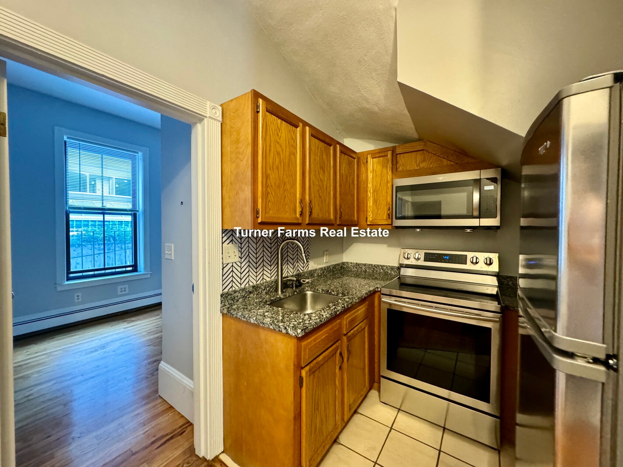 Building Photo - 95 E Brookline St