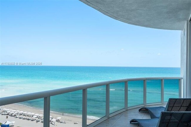 Building Photo - 15811 Collins Ave
