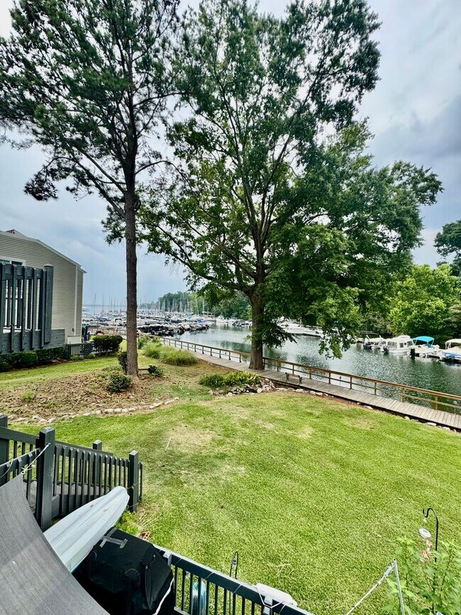 Primary Photo - Lake Murray Living--- 2bd/2ba condo