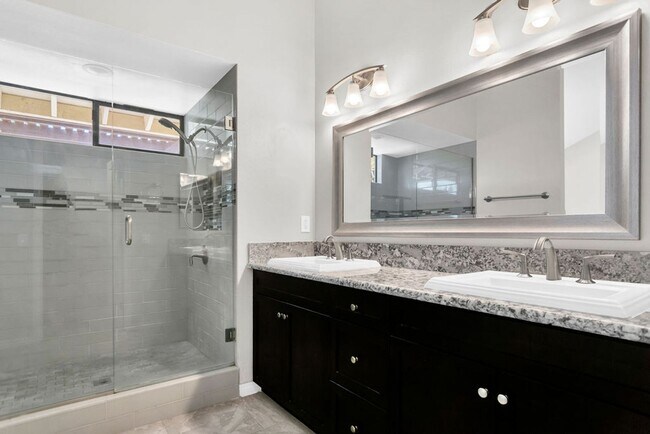 Building Photo - Beautiful single level home in Rancho Pena...
