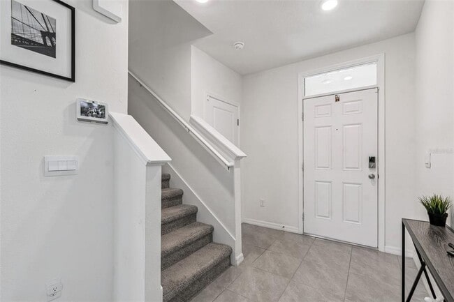 Building Photo - 5667 Chorleywood Ln