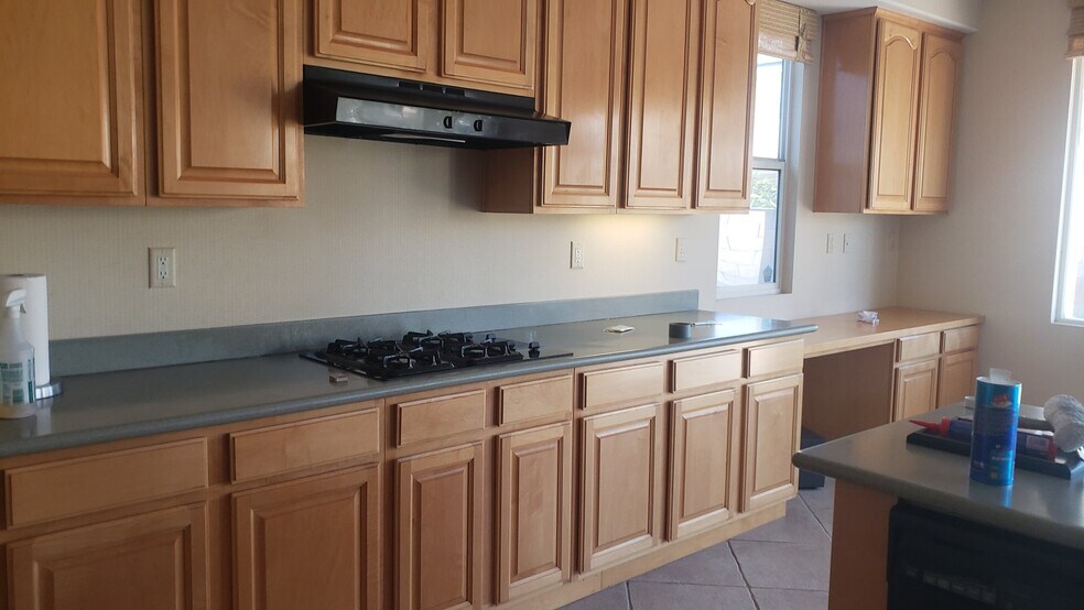 Building Photo - 12686 Amberhill Ave