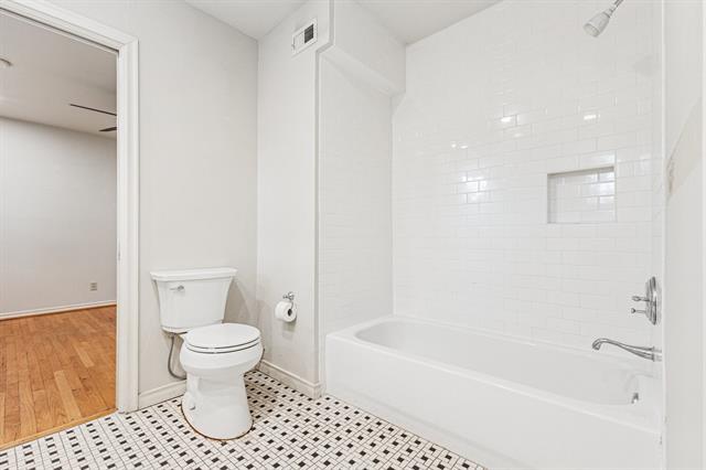 Building Photo - 5834 Melshire Dr