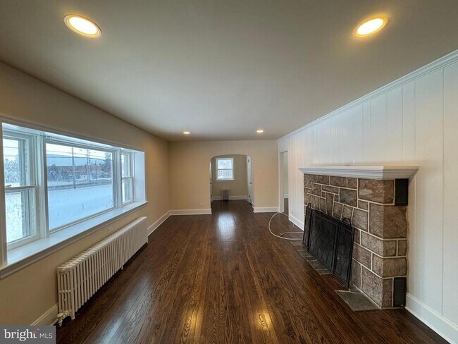 Building Photo - 345 Layfield Rd