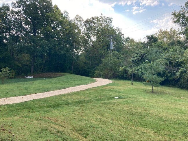 Building Photo - 801 Butler Ct